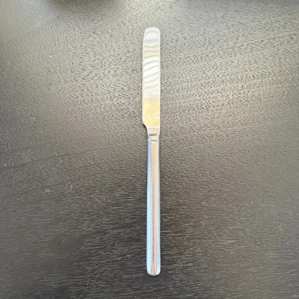 Mikasa Zena Satin Butter Spreader Knife 18/10 Stainless Steel Korea‎